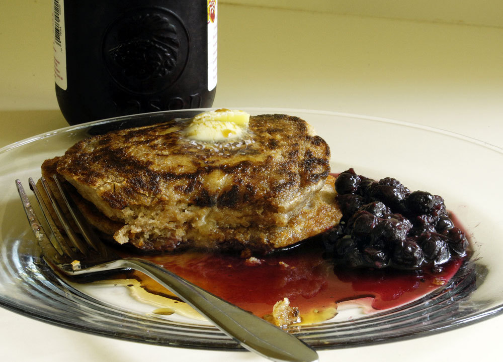 S-hot cakes and blackberry